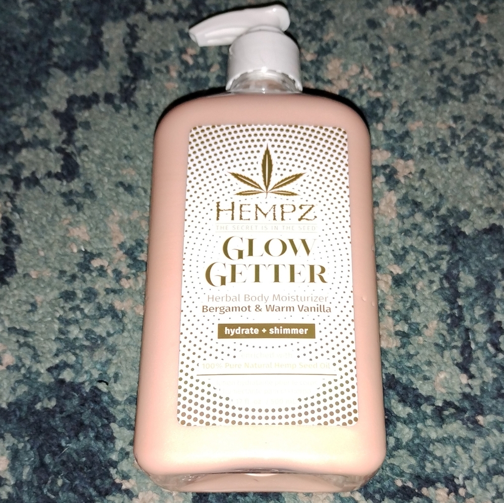 Hempz Glow Getter Herbal Body Moisturizer - Picture 8 of 9